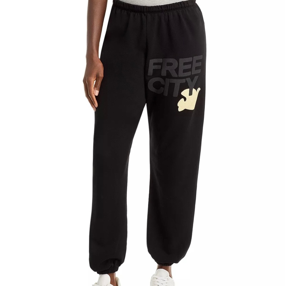NEVER WORN Free City Black Sweatpants Size: M